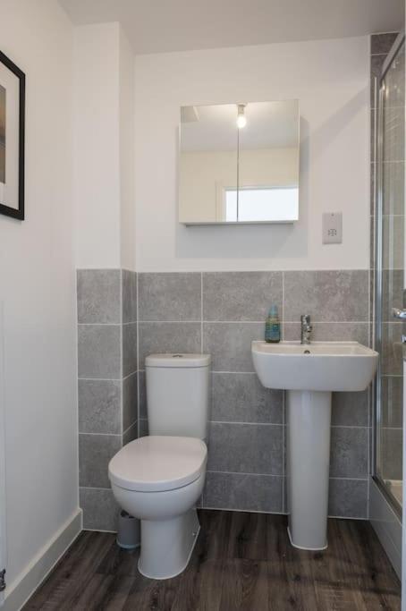 Cosy 3 Bed Near Beaches, Cardiff & Brecon Beacons Coity Εξωτερικό φωτογραφία